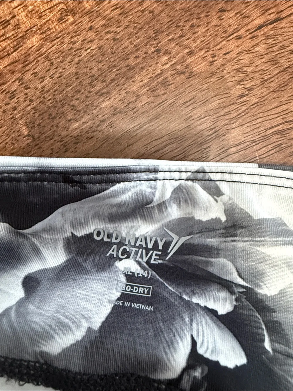 3 Old Navy go dry active leggings with mesh for girls